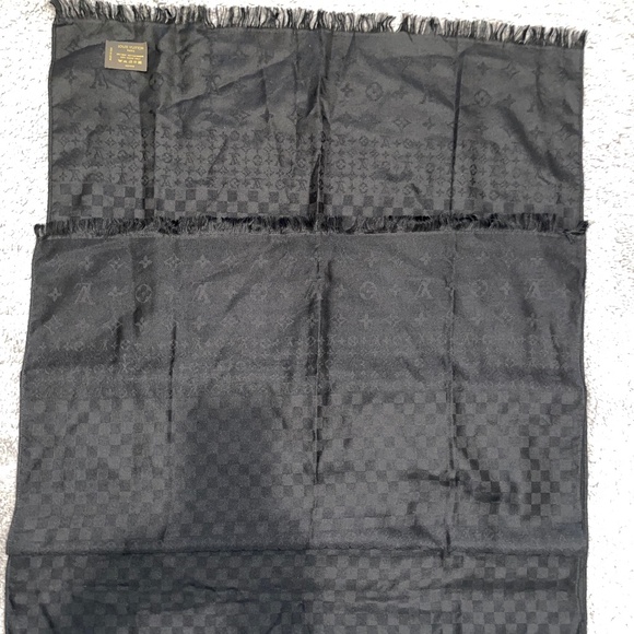 LOUIS VUITTON Black Cashmere Silk Damier LV Monogram Scarf - Picture 9 of 12